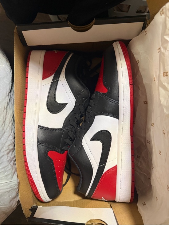 Jordan Other - Jordan Low-Top Sneakers in Black/White/Red